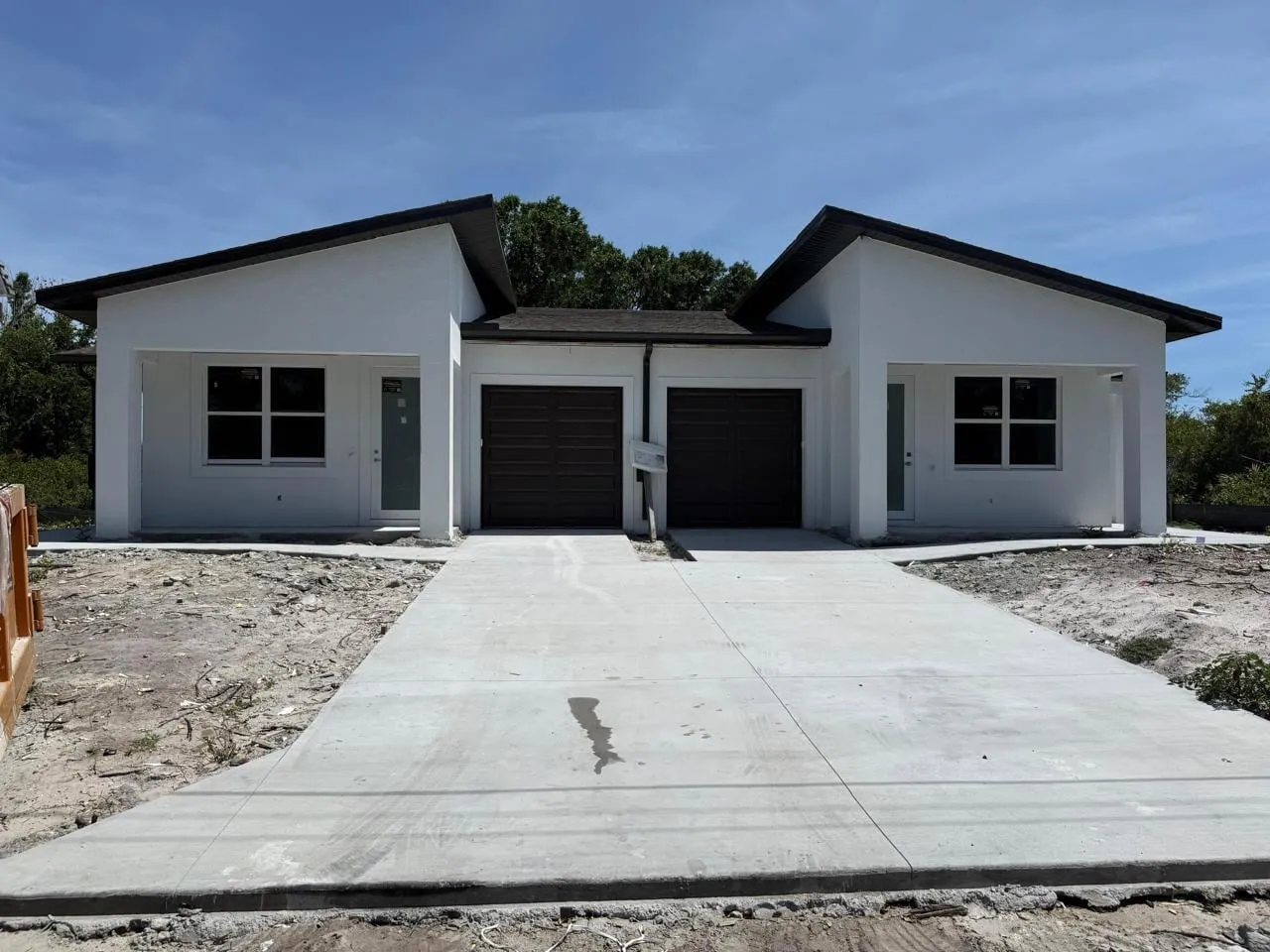 Vista de 1619 Coastal Dr